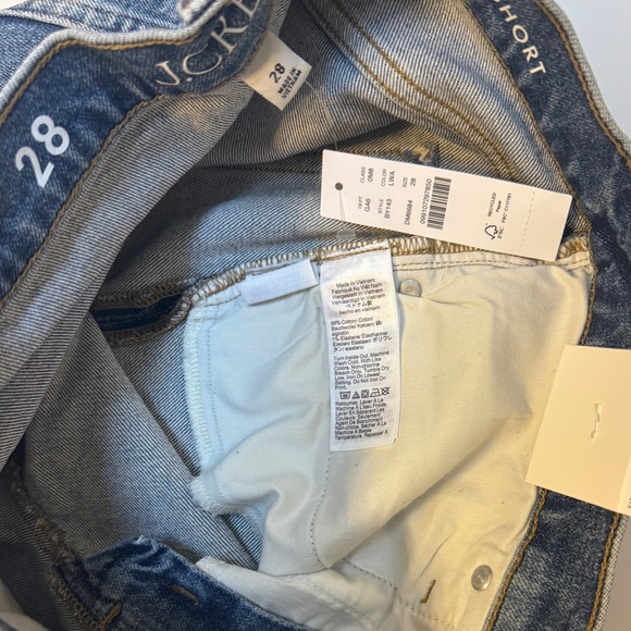 J.Crew Mid-Rise Denim Shorts Lakeshore wash - Picture 9 of 9